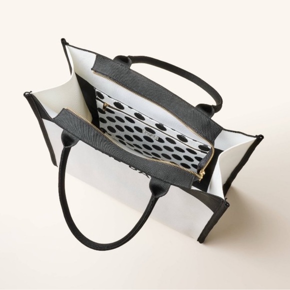 Black and White Tote Bag - Picture 4 of 4